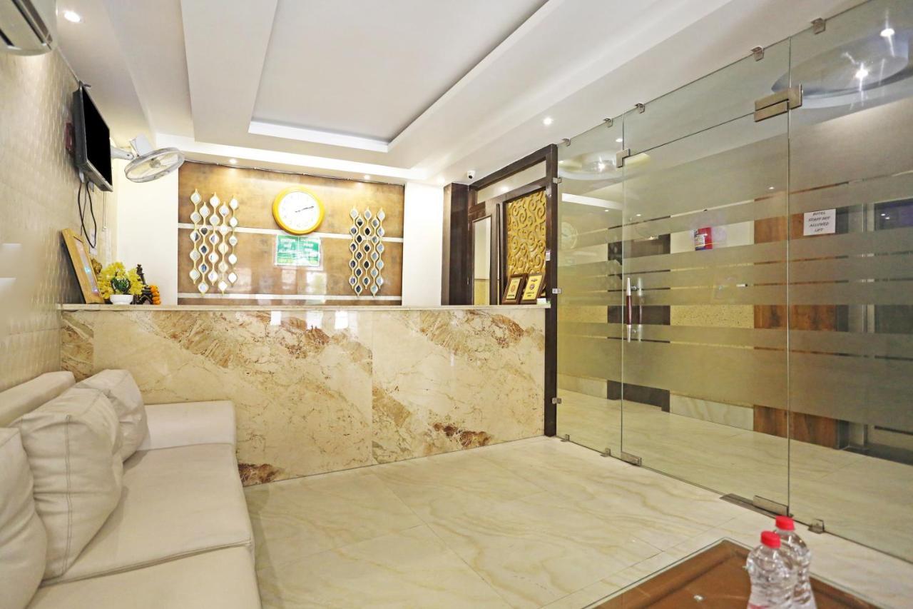 Hotel Iconic Near Delhi Igi International Airport ニューデリー エクステリア 写真