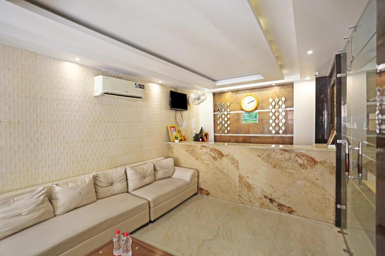 Hotel Iconic Near Delhi Igi International Airport ニューデリー エクステリア 写真