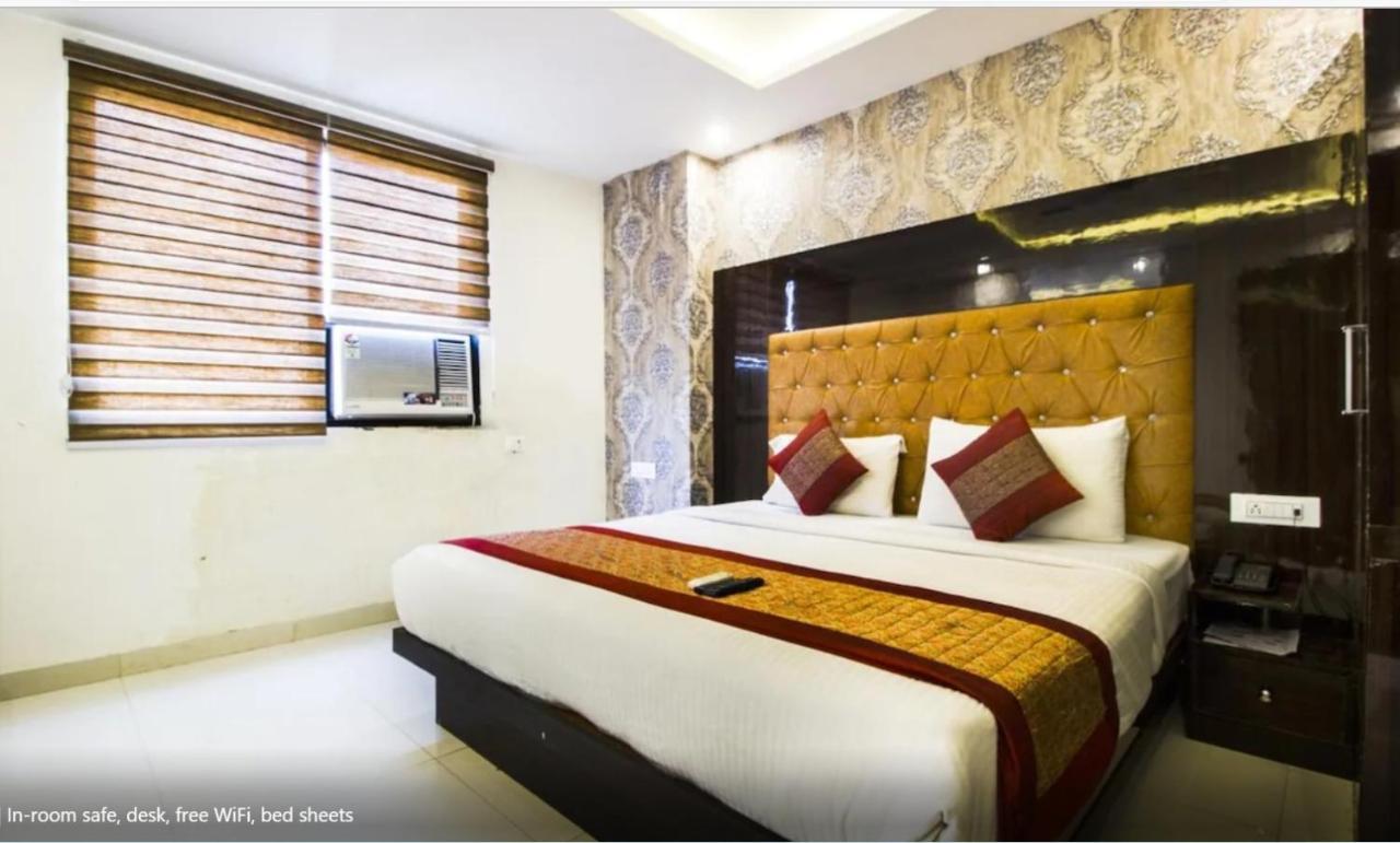 Hotel Iconic Near Delhi Igi International Airport ニューデリー エクステリア 写真