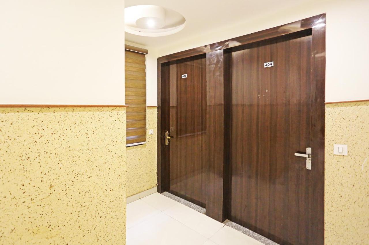 Hotel Iconic Near Delhi Igi International Airport ニューデリー エクステリア 写真