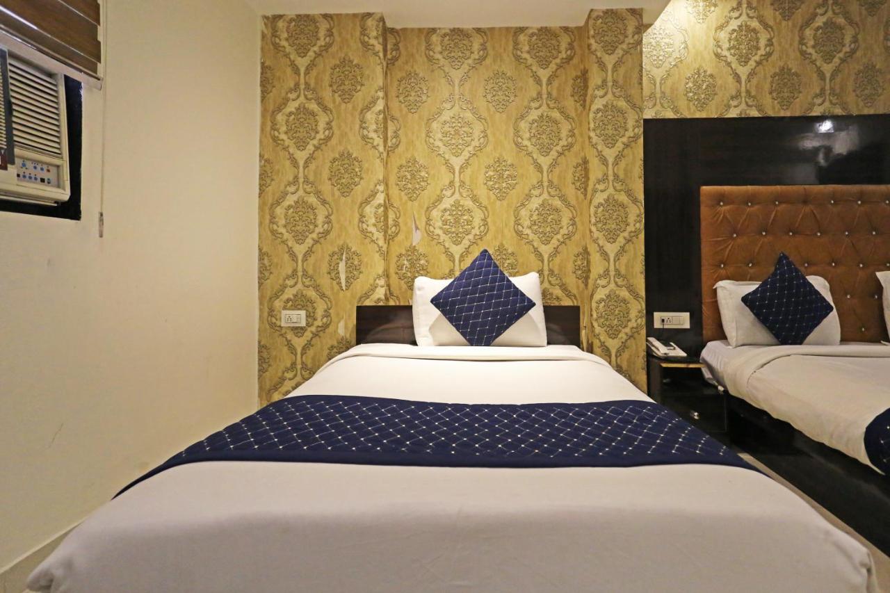 Hotel Iconic Near Delhi Igi International Airport ニューデリー エクステリア 写真
