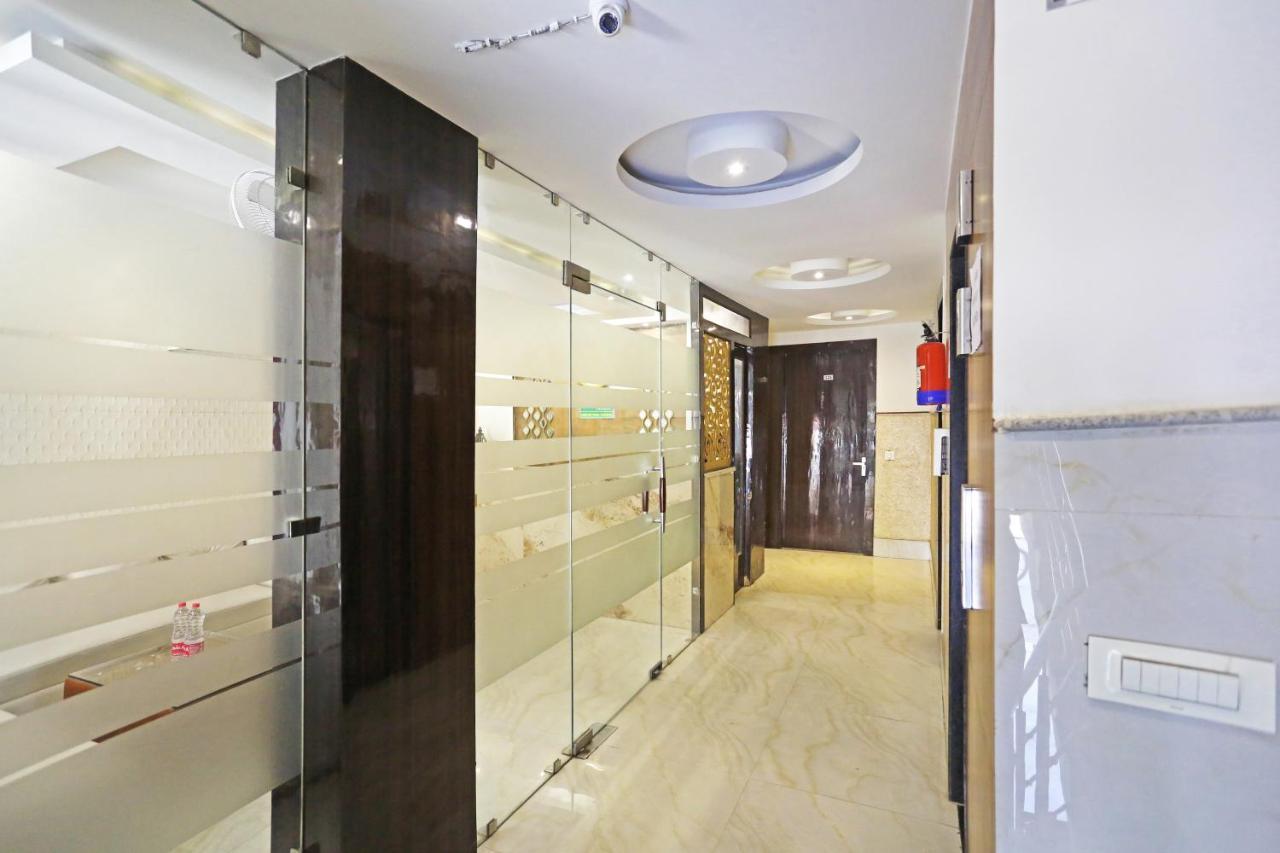 Hotel Iconic Near Delhi Igi International Airport ニューデリー エクステリア 写真